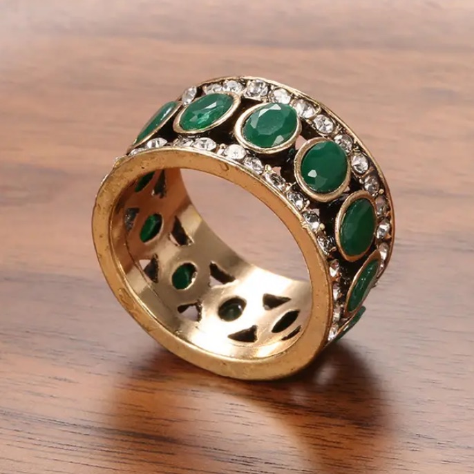 Green Onyx & Mixed Metals Ring Size 9
